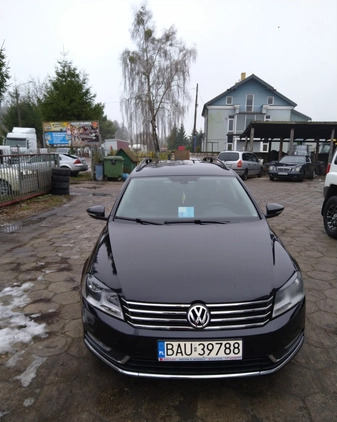 Volkswagen Passat cena 36500 przebieg: 211000, rok produkcji 2013 z Augustów małe 211